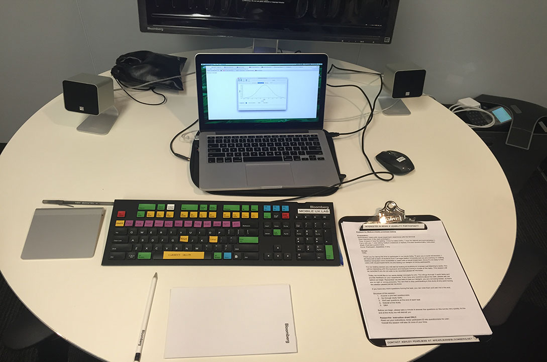 Image of usbaility lab set up with laptop, trackpad, and keyboard.