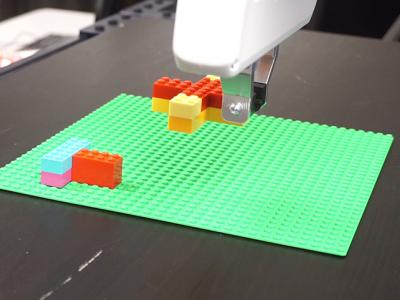 Robotics Institute researchers have developed an algorithmic planner that helps delegate tasks to humans and robots. Robotics Institute researchers have developed an algorithmic planner that helps delegate tasks to humans and robots.