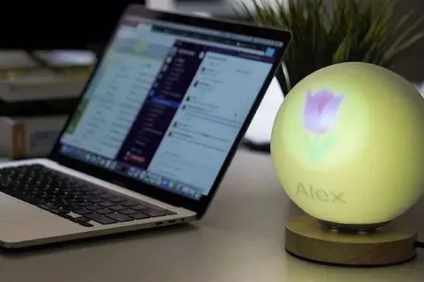 A group of HCII students sought to recreate the feeling of in-person thanks that can get lost in remote work environments through Co-Orb, a spherical desk lamp that lights up when a user receives a nice message via platforms like Slack or Teams. 